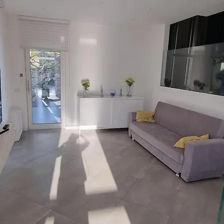 فيلة Annachiara Coast