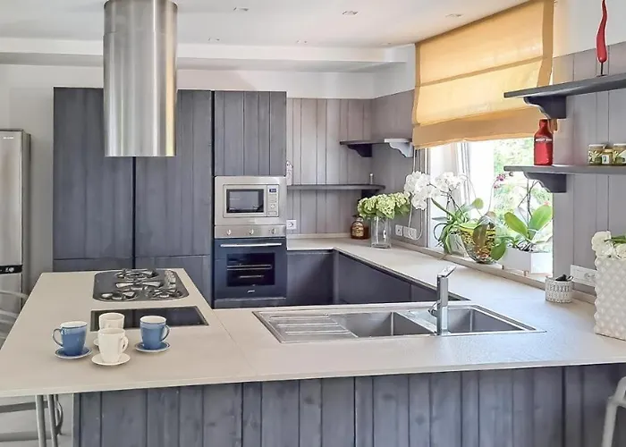 فيلة Annachiara Coast *